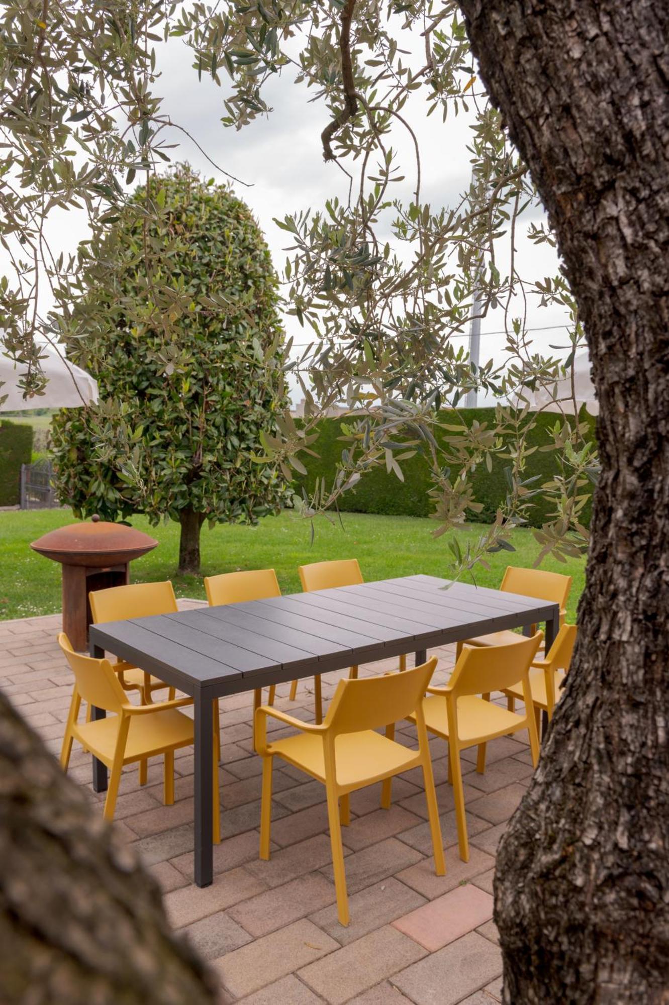 Villa Carini With 3000 Mq Garden & Heated Pool Castelnuovo del Garda Exterior photo